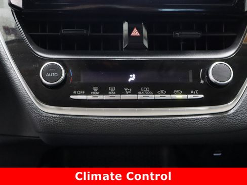 Certified 2023 Toyota Corolla LE image 18