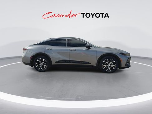 Certified 2023 Toyota Crown AWD/4WD image 9