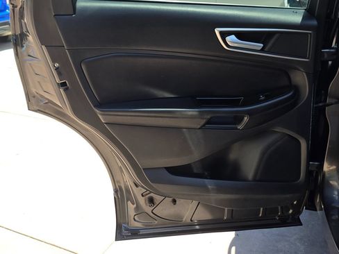 Used 2016 Ford Edge SEL w/ Equipment Group 201A FWD image 28