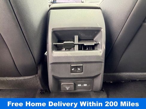 New 2026 Jeep Cherokee Overland image 25