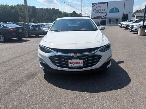 Used 2024 Chevrolet Malibu LT FWD image 4