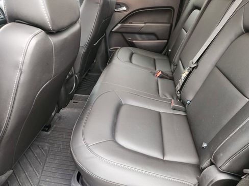 Used 2022 Chevrolet Colorado LT w/ Luxury Package image 28