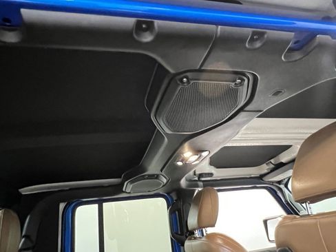 Certified 2020 Jeep Gladiator Rubicon image 17