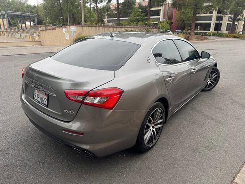 Used 2019 Maserati Ghibli S RWD image 4