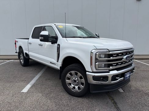 Certified 2024 Ford F250 Lariat w/ Lariat Ultimate Package AWD/4WD image 9
