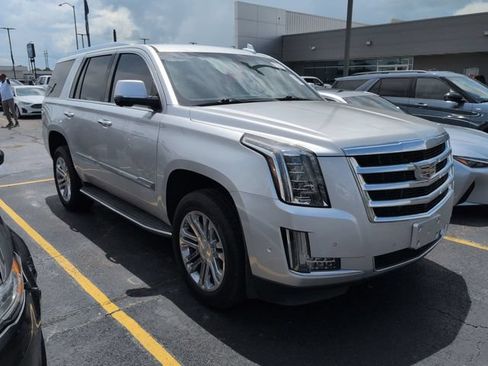 Used 2020 Cadillac Escalade 2WD image 5