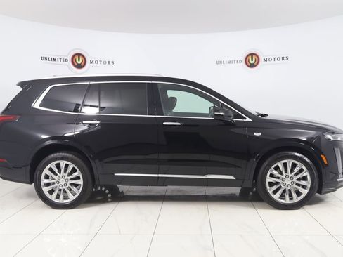 Used 2024 Cadillac XT6 Premium Luxury w/ LPO, Floor Liner Package AWD/4WD image 2