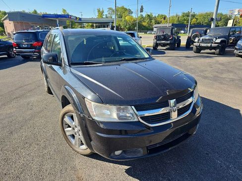 Used 2010 Dodge Journey R/T w/ Flexible Seating Group image 1