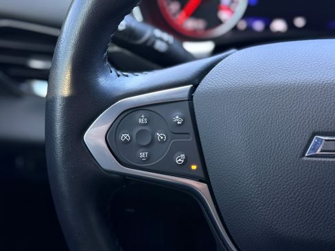 Used 2022 Chevrolet Traverse Premier w/ Redline Edition image 15