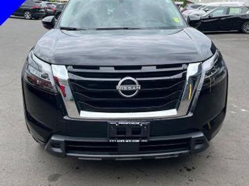 Certified 2025 Nissan Pathfinder SV AWD/4WD image 2