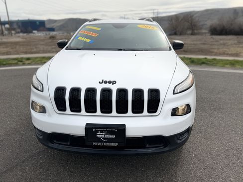 Used 2016 Jeep Cherokee Sport w/ Cold Weather Group image 3