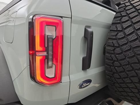 Used 2023 Ford Bronco Wildtrak AWD/4WD image 33