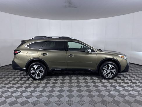 Used 2020 Subaru Outback Touring XT AWD/4WD image 10