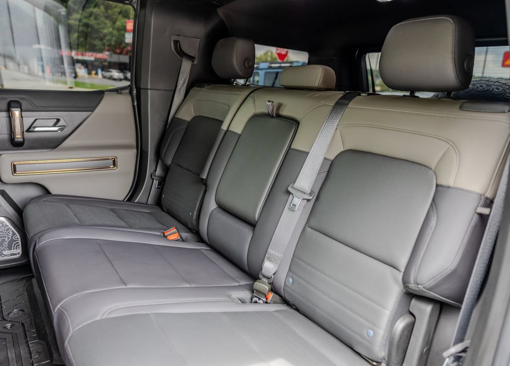 Used 2025 GMC Hummer EV 3X w/ LPO, Cargo Utility Package AWD/4WD image 17