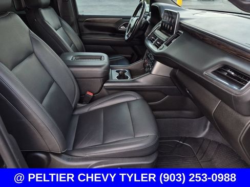 Used 2021 Chevrolet Tahoe Z71 w/ Z71 Off-Road Package AWD/4WD image 12