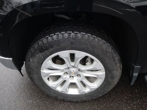 Used 2022 Chevrolet Silverado 1500 LTZ w/ LTZ Premium Package image 14