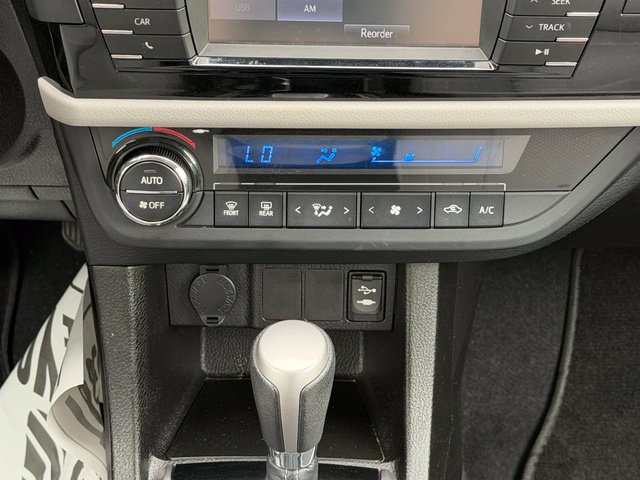 Used 2015 Toyota Corolla LE FWD image 27