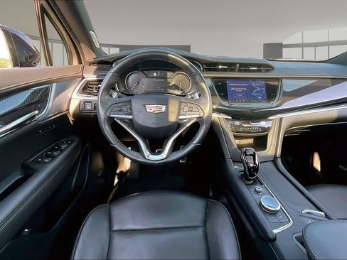 Certified 2024 Cadillac XT6 Sport w/ LPO, Floor Liner Package AWD/4WD image 5