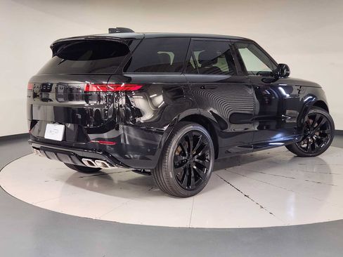 New 2026 Land Rover Range Rover Sport Dynamic SE AWD/4WD image 4