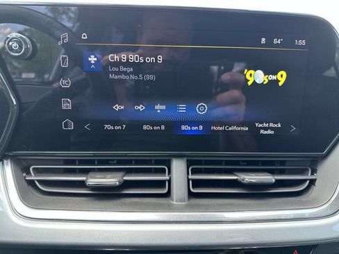 Certified 2024 Chevrolet Trax LT w/ LT Convenience Package FWD image 14