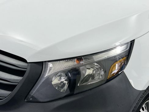 Used 2023 Mercedes-Benz Metris image 11