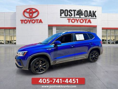 Used 2024 Volkswagen Taos SE FWD image 4