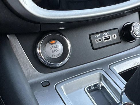 Used 2024 Nissan Murano SV w/ SV Midnight Edition Package image 27