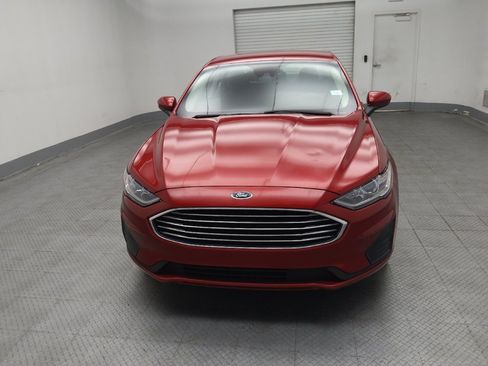 Used 2020 Ford Fusion SE FWD image 15
