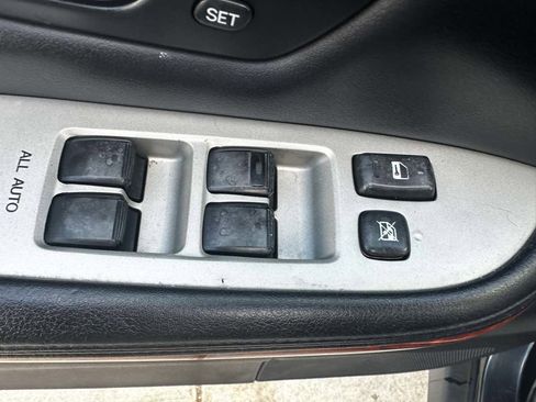 Used 2004 Lexus RX 330 AWD image 10