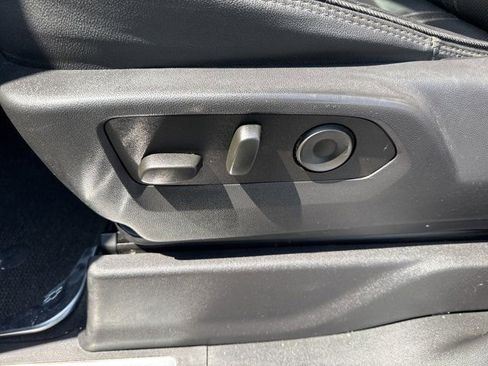 Used 2024 Chevrolet Silverado 3500 High Country w/ Technology Package image 21