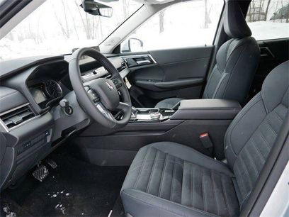 New 2025 Mitsubishi Outlander SE