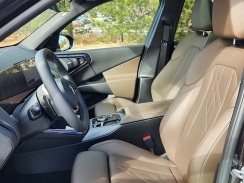 Certified 2025 BMW X3 xDrive30i w/ Convenience Package image 8