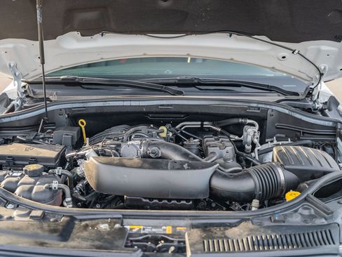 Used 2024 Dodge Durango GT image 25