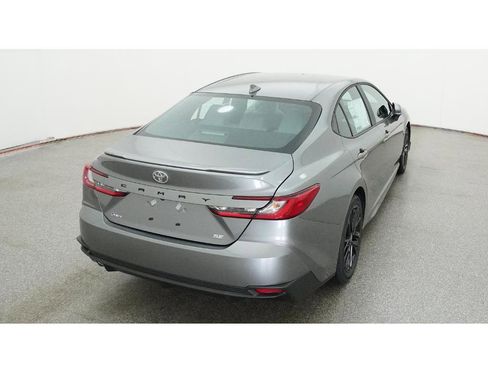 New 2026 Toyota Camry SE image 8
