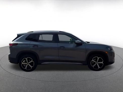 Used 2026 Volkswagen Tiguan SE AWD/4WD image 16
