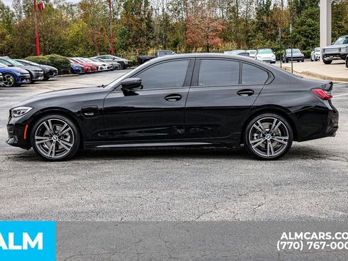 Used 2022 BMW 330e w/ Premium Package image 9