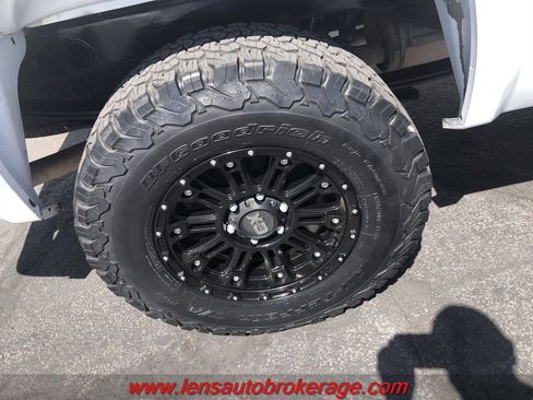 Used 2011 GMC Sierra 1500 SLE w/ Power Tech Package AWD/4WD image 24