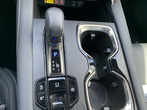 Used 2024 Lexus RX 350h w/ Cold Area Package AWD/4WD image 9