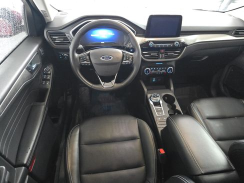 Used 2022 Ford Escape Titanium image 26