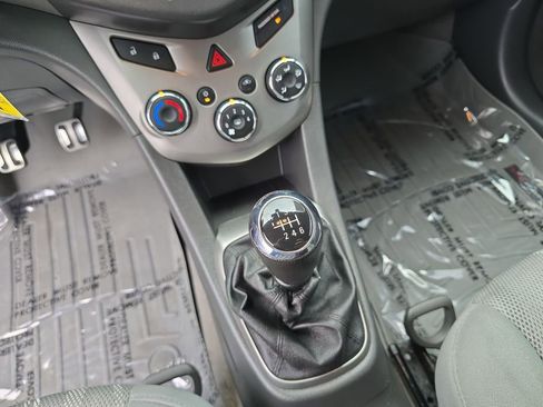 Used 2015 Chevrolet Sonic LT w/ Fun and Sun Package image 15