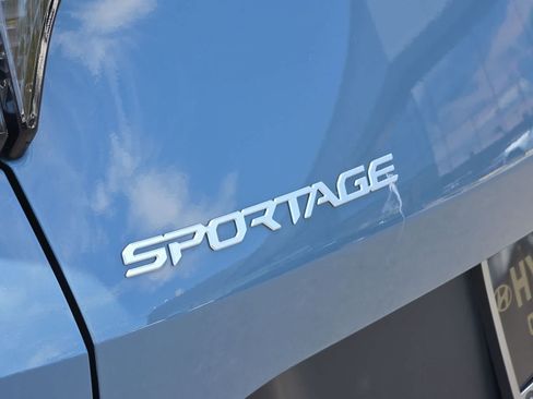 Used 2026 Kia Sportage S AWD/4WD image 11