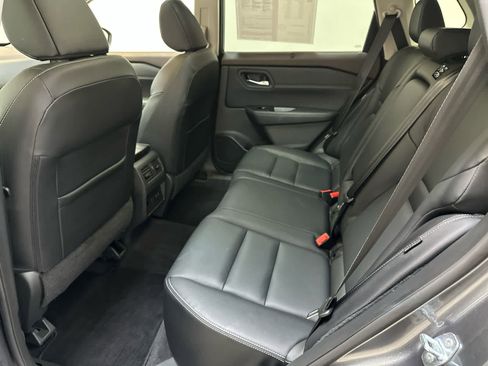 Certified 2022 Nissan Rogue SL w/ SL Premium Package image 19