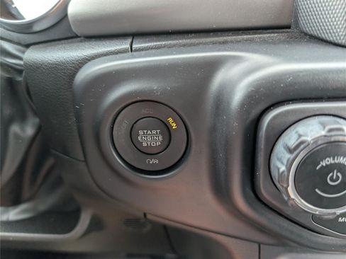 Used 2022 Jeep Wrangler Unlimited Sport AWD/4WD image 25