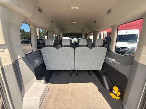 Used 2019 Ford Transit 350 XLT RWD image 12