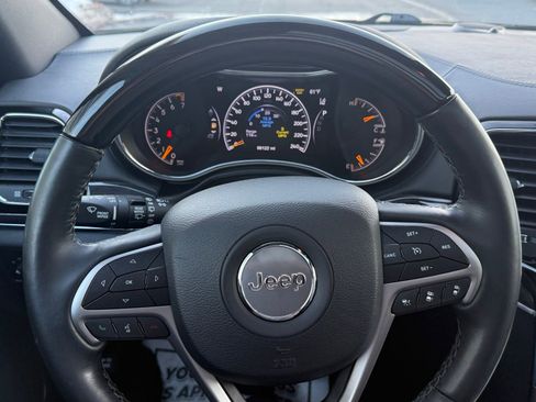 Used 2019 Jeep Grand Cherokee Overland image 39