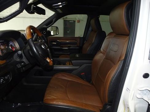 Used 2019 RAM 2500 Limited image 13