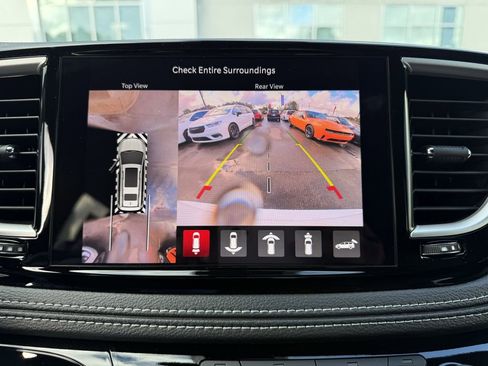 New 2026 Chrysler Pacifica Select image 32