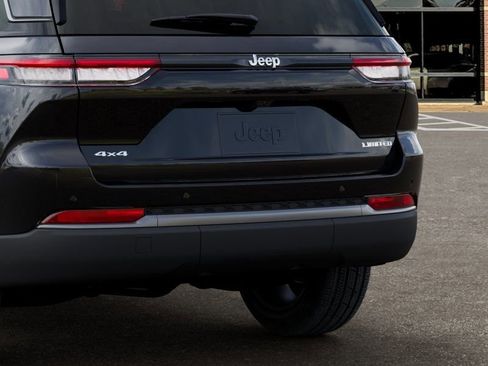 New 2026 Jeep Grand Cherokee Limited w/ Limited Altitude Package AWD/4WD image 13