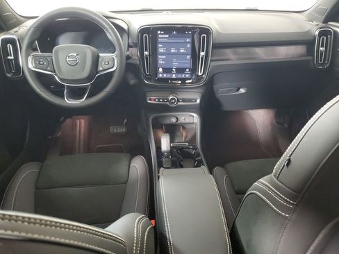 Certified 2023 Volvo C40 P8 Recharge Ultimate AWD/4WD image 17