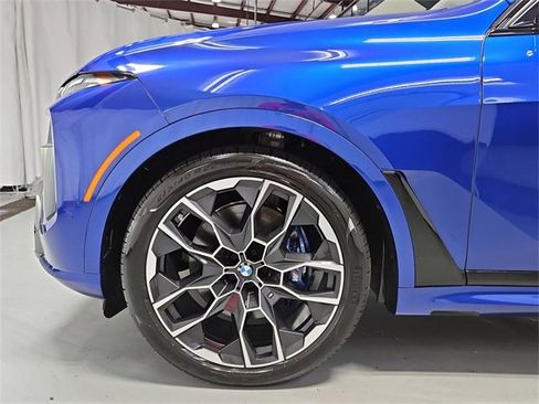 Used 2025 BMW X7 M60i image 22